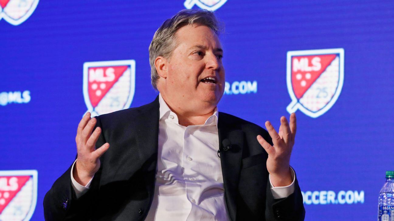 LAFC共同老板伯格将接任MLS总裁,加贝尔2027年转任主席